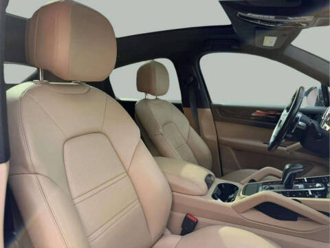 2020 Porsche Cayenne Coupe
