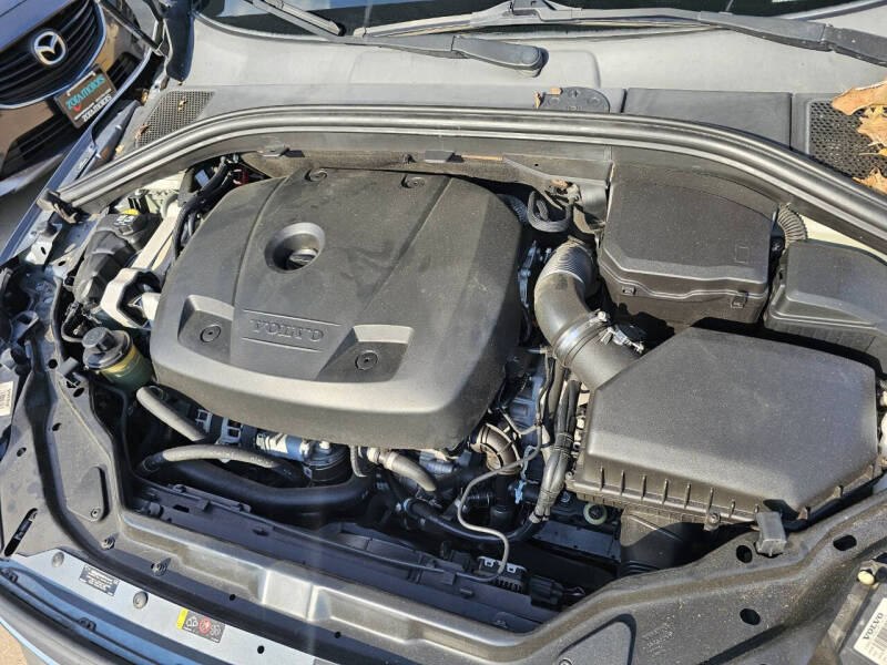 2017 Volvo XC60 T5 Dynamic