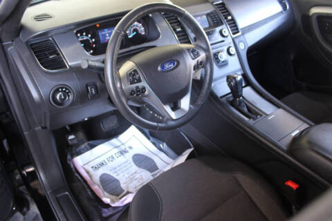 2017 Ford Taurus SEL