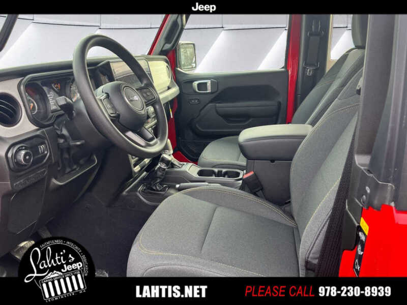 2025 Jeep Wrangler Sport