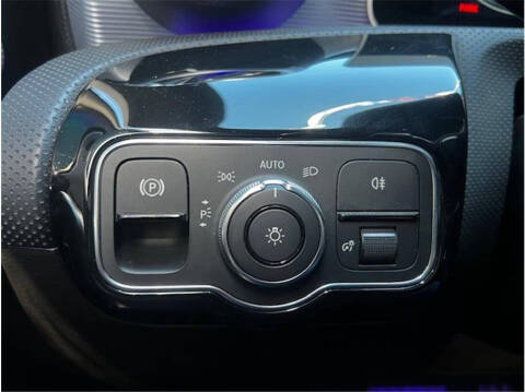 2019 Mercedes-Benz A-Class A 220