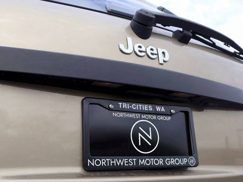 2005 Jeep Grand Cherokee Laredo