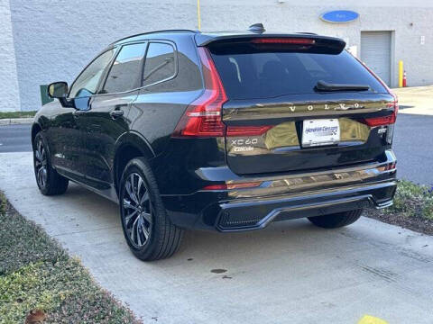2025 Volvo XC60 B5 Plus Dark Theme