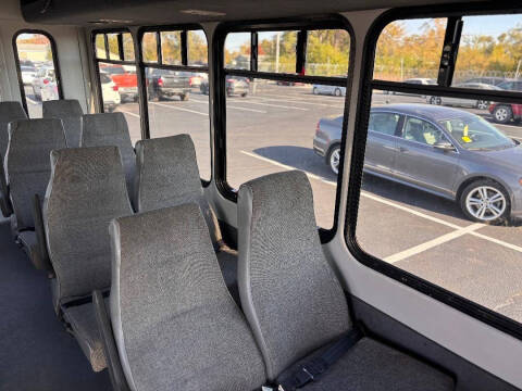 2012 Ford E-Series E-350 SD