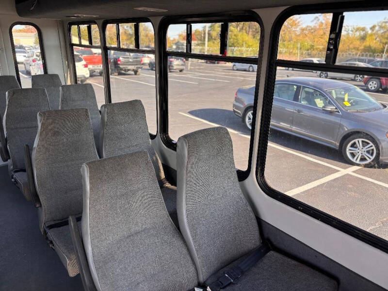 2012 Ford E-Series E-350 SD