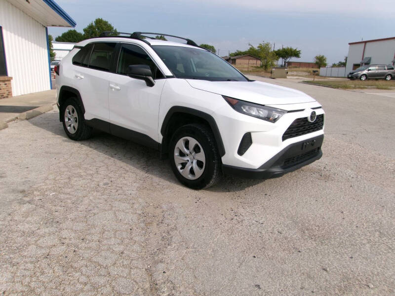2020 Toyota RAV4 LE