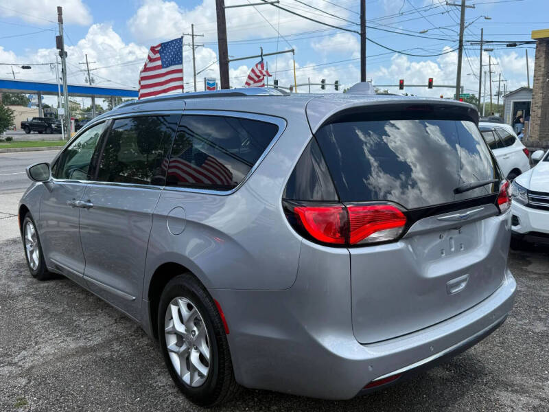 2018 Chrysler Pacifica Touring L Plus