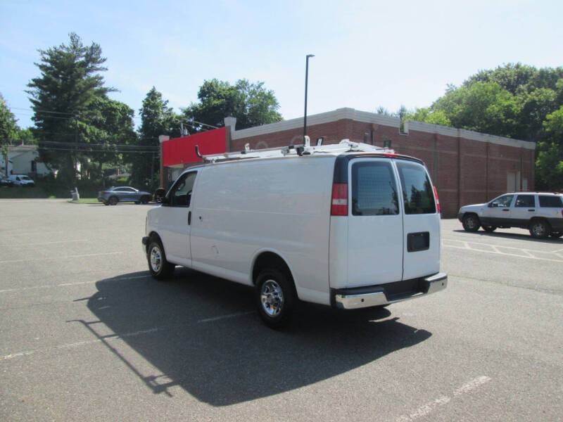 2017 Chevrolet Express 2500