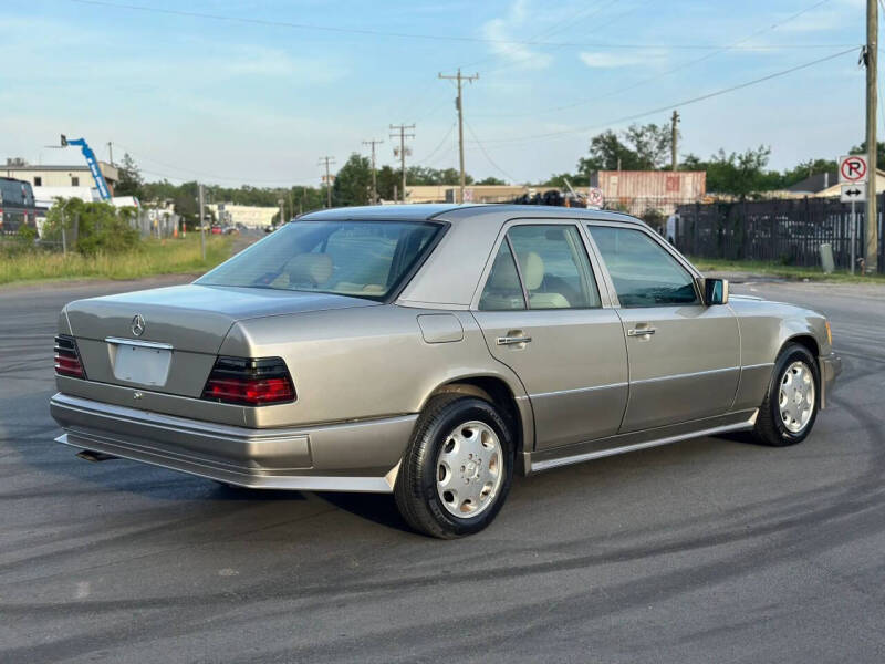 1994 Mercedes-Benz E-Class E 320