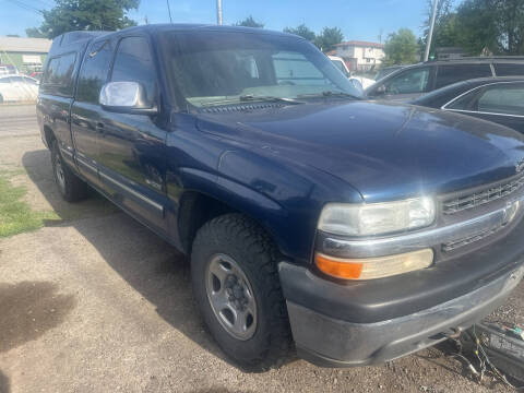 2000 Chevrolet Silverado 1500 LS