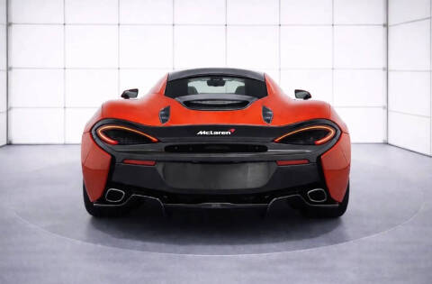 2017 McLaren 570GT