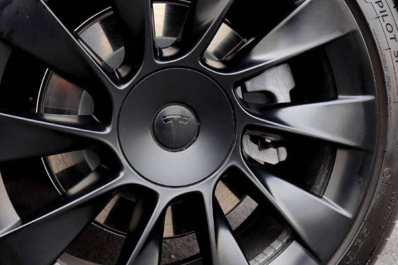 2020 Tesla Model Y Long Range