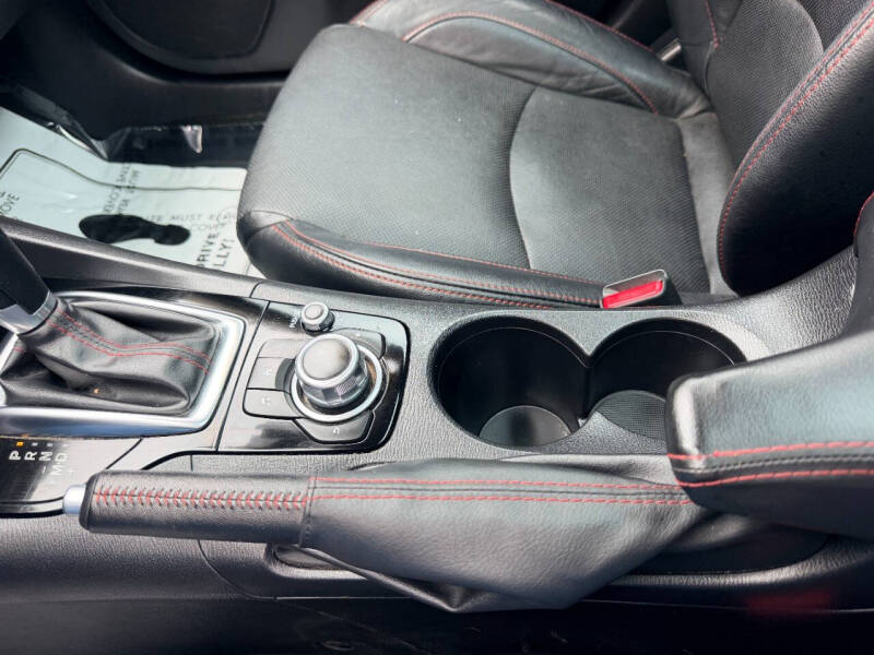 2015 Mazda MAZDA3 s Grand Touring