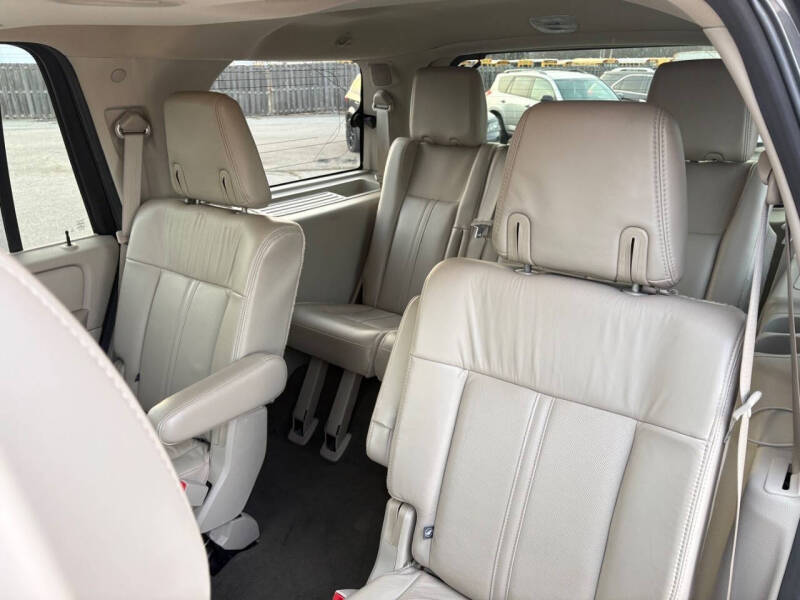 2016 Lincoln Navigator Select