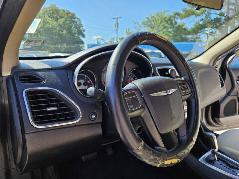 2014 Chrysler 200 LX