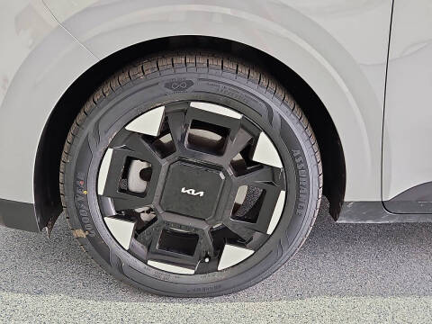 2025 Kia Carnival EX