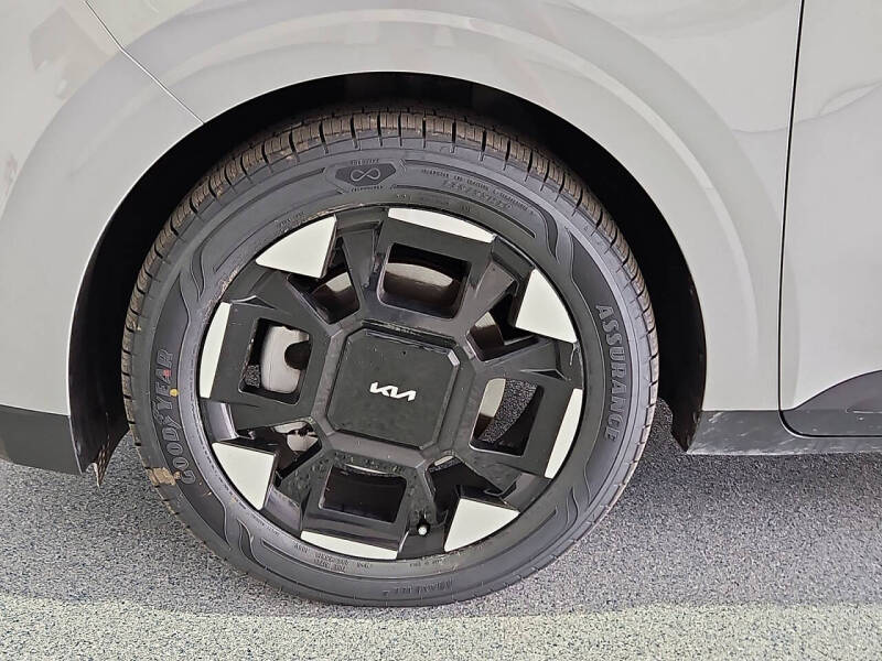 2025 Kia Carnival EX