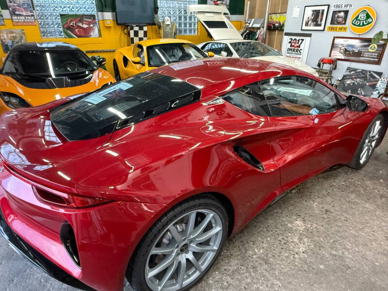 2025 Lotus Emira V6 Base's photo