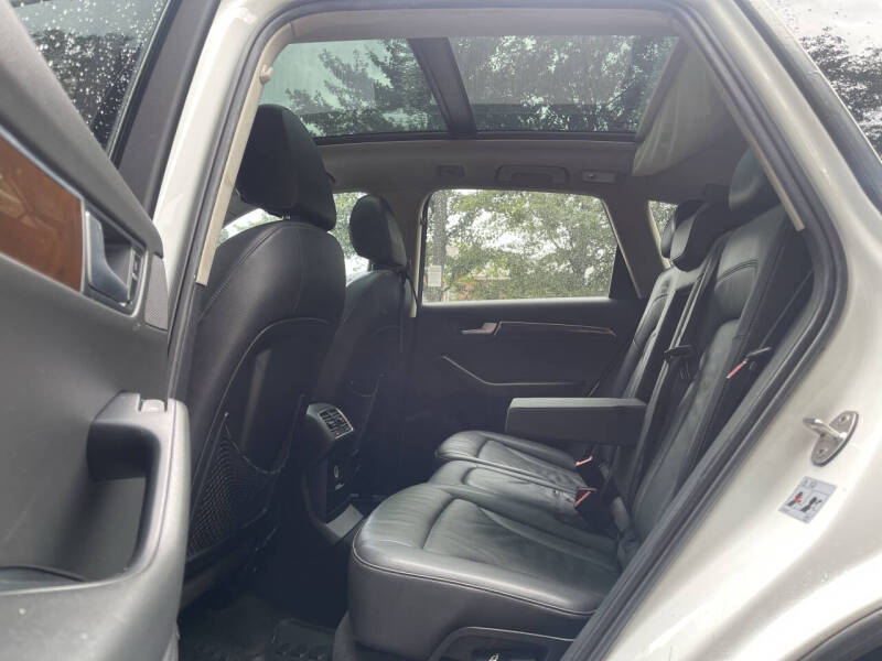 2012 Audi Q5 2.0T quattro Premium Plus