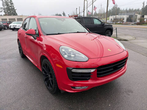 2016 Porsche Cayenne GTS
