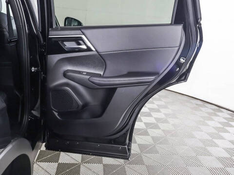 2025 Mitsubishi Outlander PHEV SE