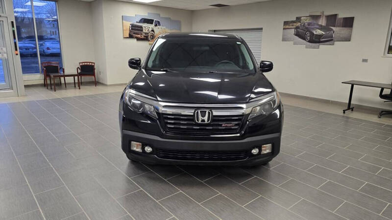 2017 Honda Ridgeline Sport photo 4