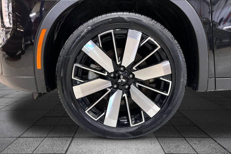 2025 Mitsubishi Outlander