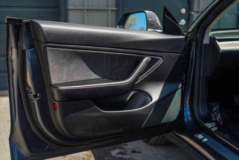 2020 Tesla Model 3 Performance