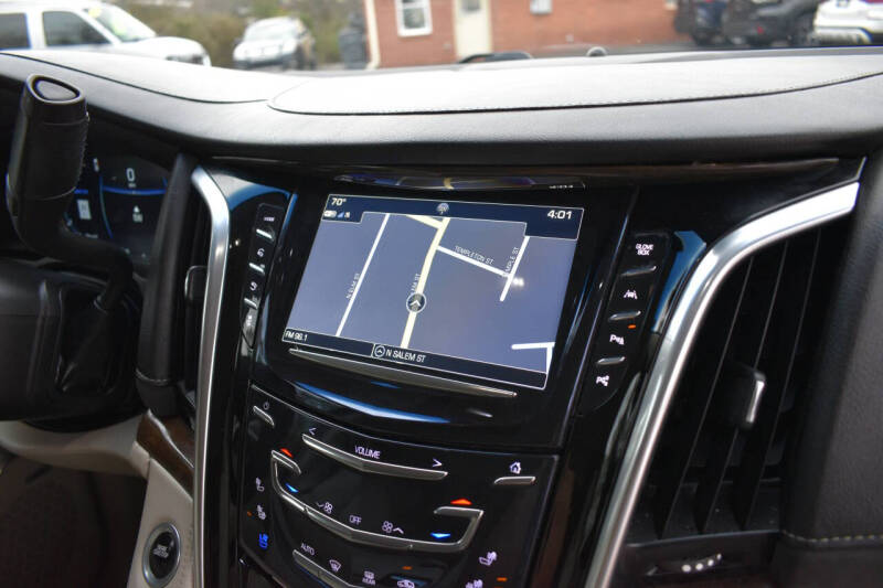 2018 Cadillac Escalade Premium Luxury