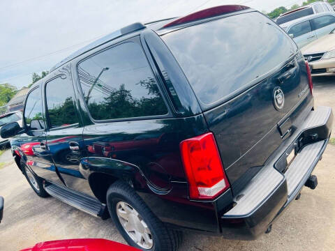 2003 Cadillac Escalade