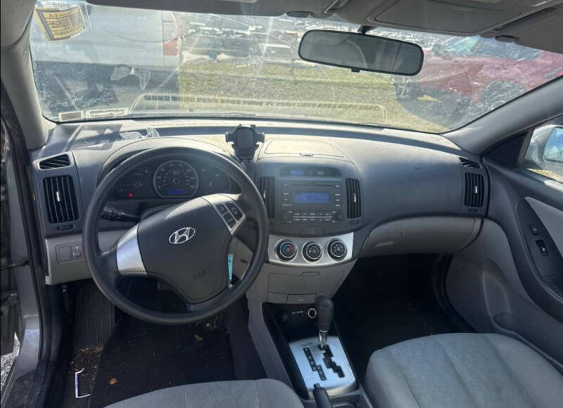 2010 Hyundai Elantra Blue