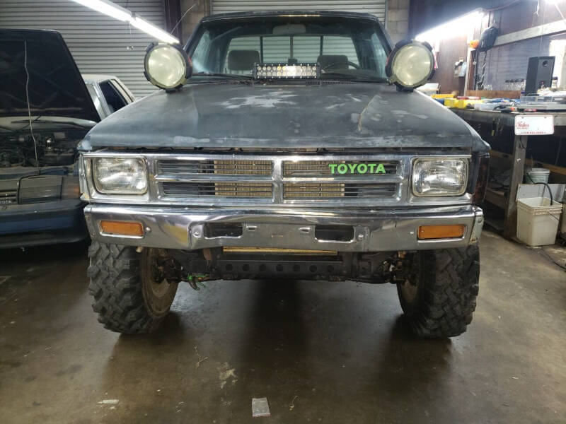 1988 Toyota Pickup Deluxe