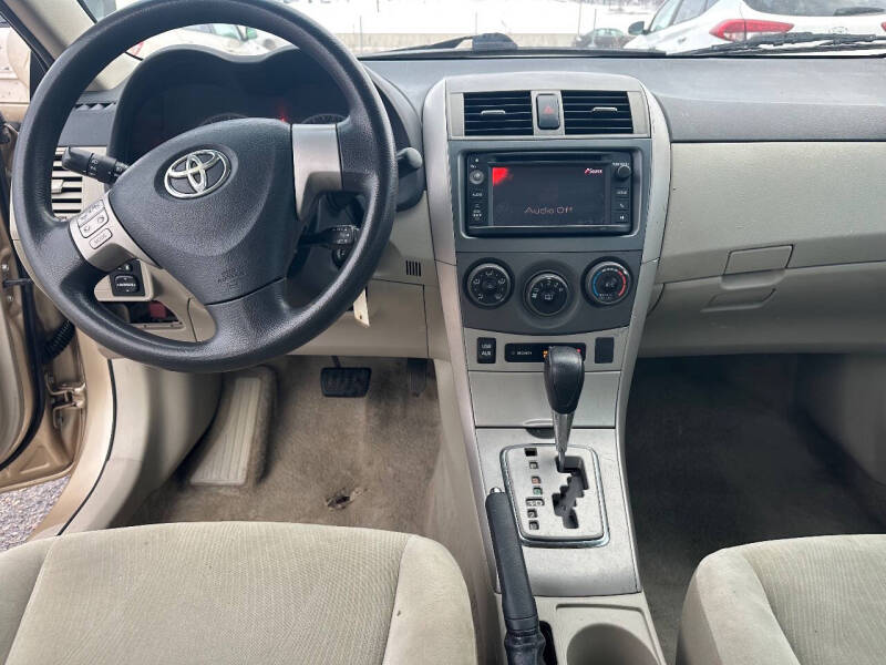 2013 Toyota Corolla LE