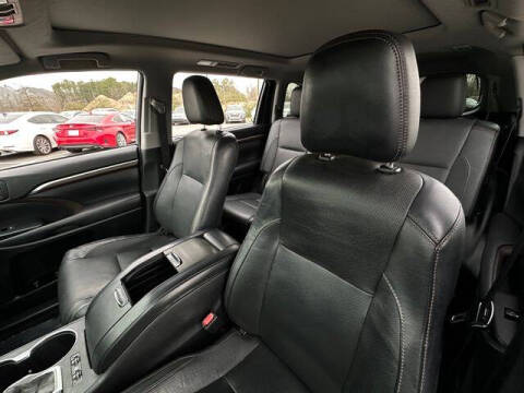 2016 Toyota Highlander Limited Platinum