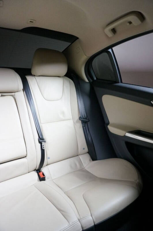 2013 Volvo S60 T5 Premier Plus