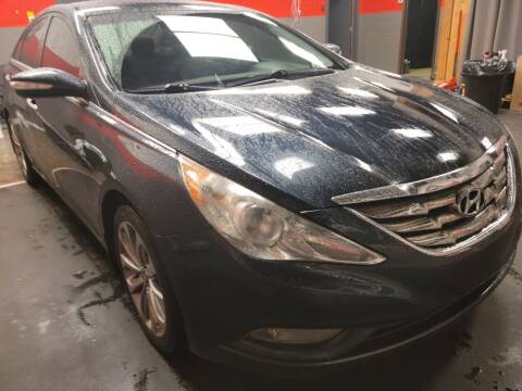 2011 Hyundai Sonata for sale at D & J AUTO EXCHANGE in Columbus IN
