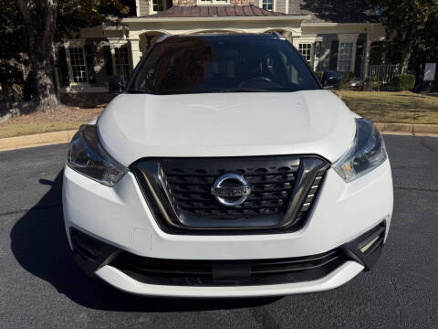 2020 Nissan Kicks SR