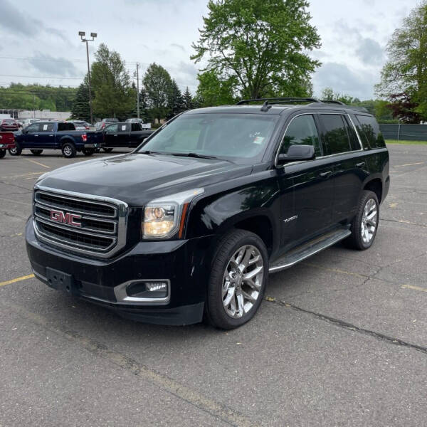 2017 GMC Yukon for sale at 1-800 Get A Car in Mount Clemens MI