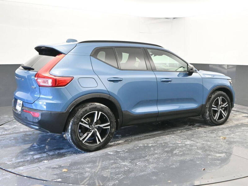 2024 Volvo XC40