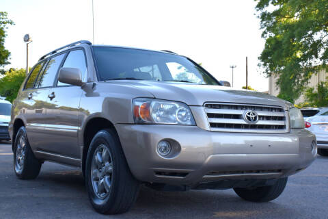 2006 Toyota Highlander for sale at Wheel Deal Auto Sales LLC in Norfolk VA