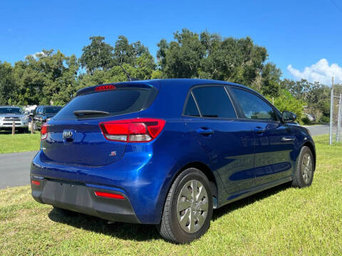 2020 Kia Rio 5-Door S