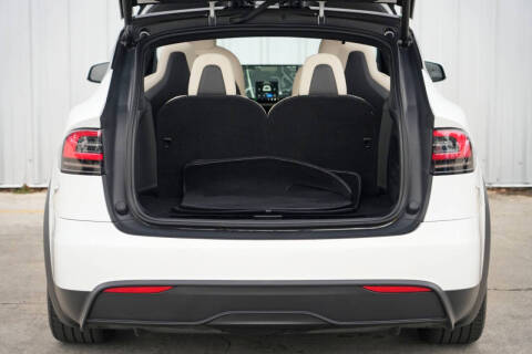 2023 Tesla Model X Standard Range