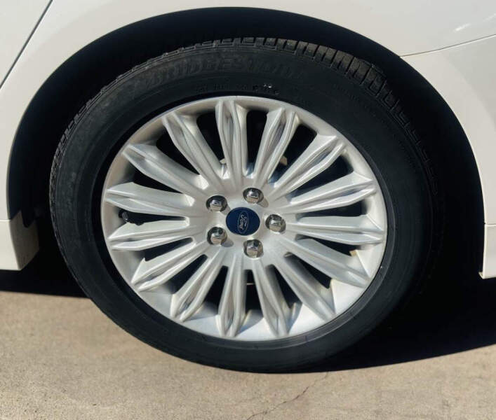 2016 Ford Fusion Hybrid SE