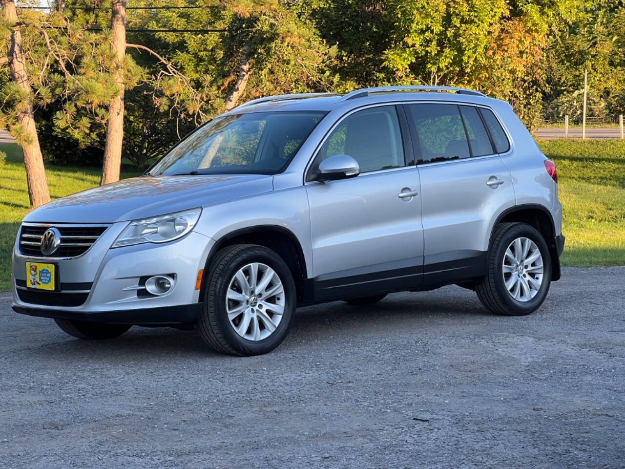 2009 Volkswagen Tiguan for sale at Town Auto Inc in Clifton Park, NY