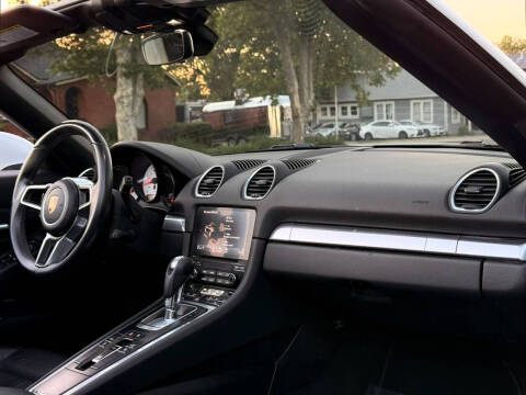 2017 Porsche 718 Boxster