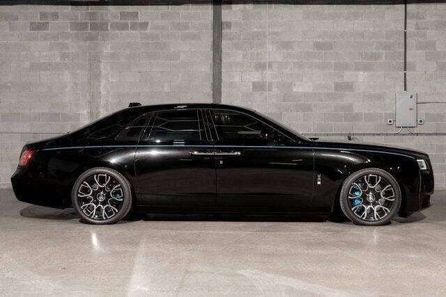 2022 Rolls-Royce Black Badge Ghost