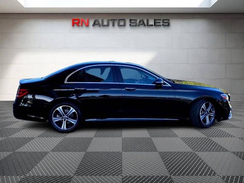 2018 Mercedes-Benz E-Class E 300