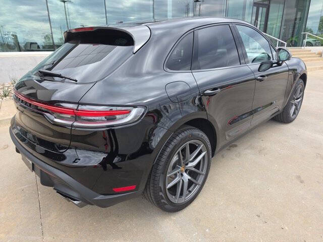 2026 Porsche Macan T