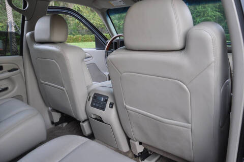 2003 Cadillac Escalade