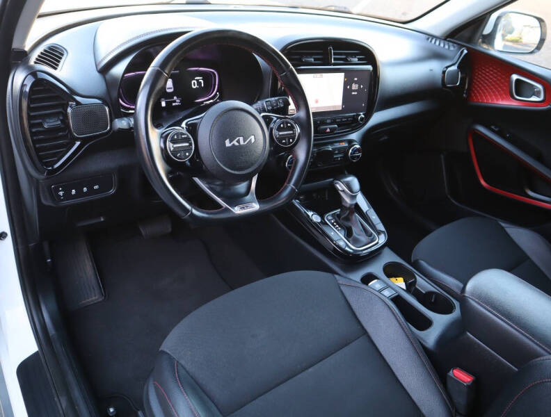 2023 Kia Soul GT-Line